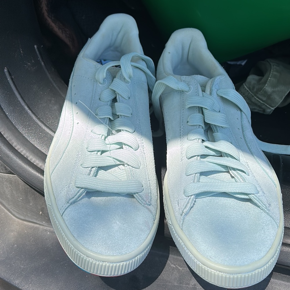 Puma - Picture 4 of 4